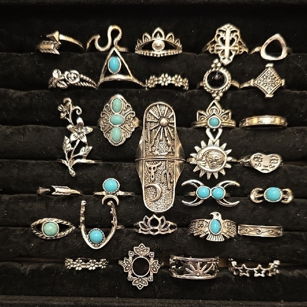 Lot of 30pcs fashion rings